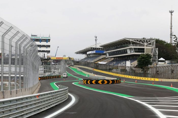 Pit lane sirkuit Interlagos atau Autodromo Carlos Pace