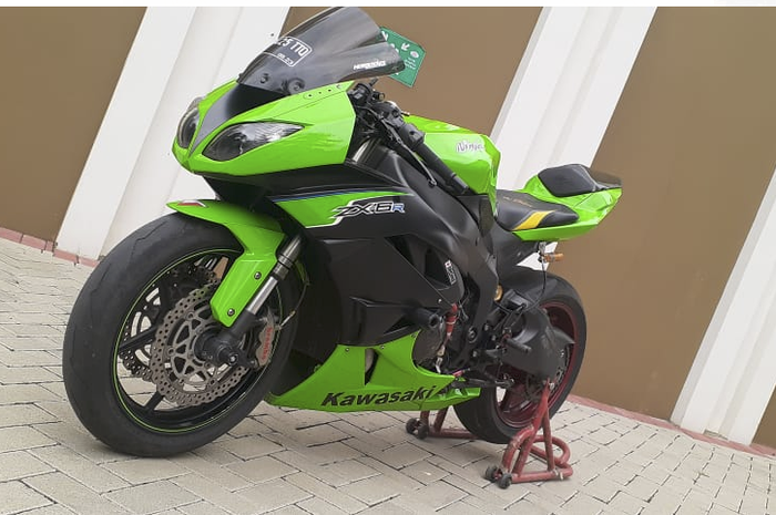 Kawasaki ZX-6R milik Zaky Fariz