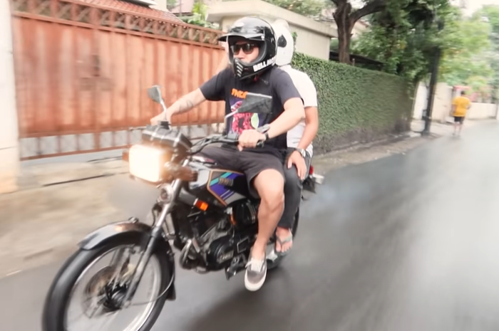 Desta tunjukkan koleksi Yamaha RX-King yang punya julukan Motor Jambret