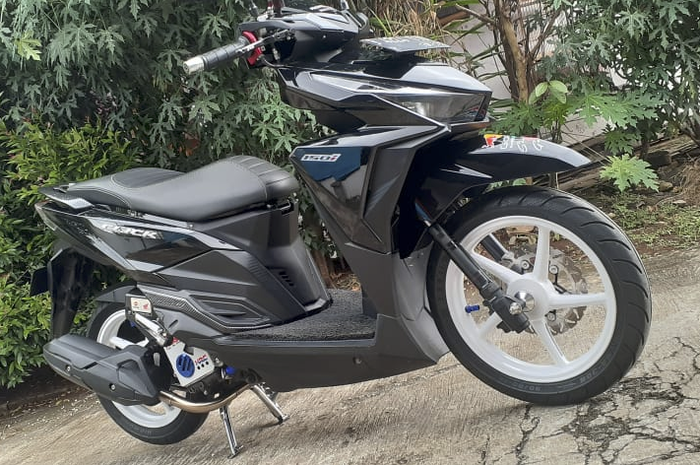 Tampang kalem menipu Honda Vario 150 oprek mesin siap ngebut harian.  