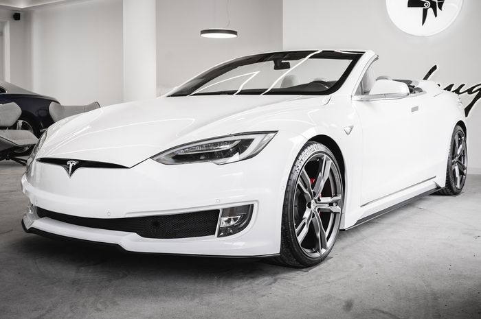 Modifikasi Tesla Model S Convertible hasil garapan Ares Design Modena