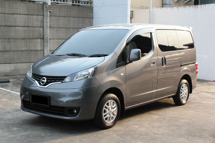 Nissan Evalia 
