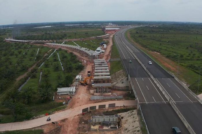 Perkembangan proses pembangunan ruas jalan tol Indralaya-Prabumulih, Rabu (20/01/2021).