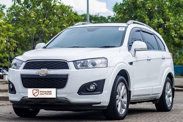 Chevrolet Captiva 2.0 VCDi AWD 2015 di showroom Power Auto BSD