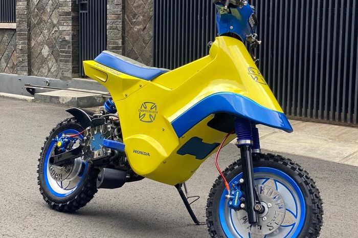 Honda Vario modifikasi ala Cub EZ90