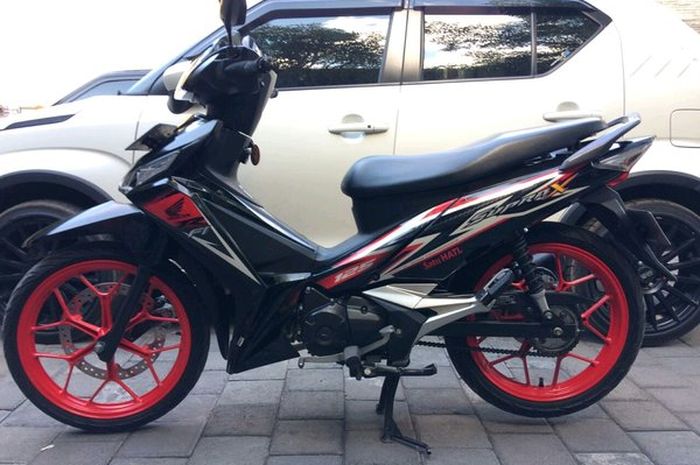 Honda Supra X 125 pakai pelek Honda Sonic