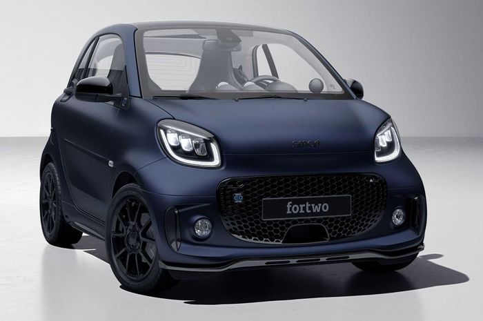 Modifikasi Smart ForTwo EQ hasil garapan Brabus