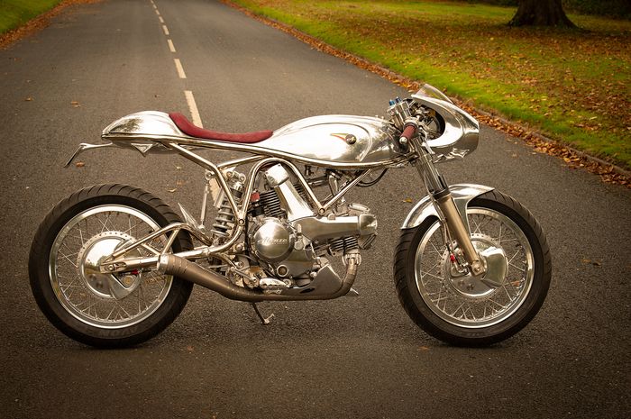 Ducati 750 cafe racer