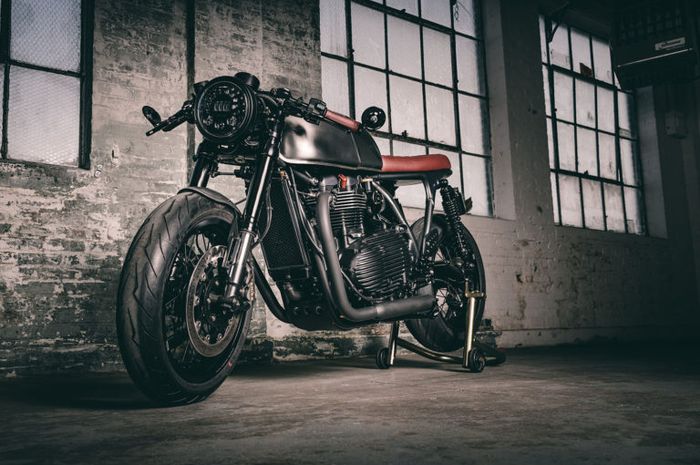 Triumph Thruxton R Brat Cafe