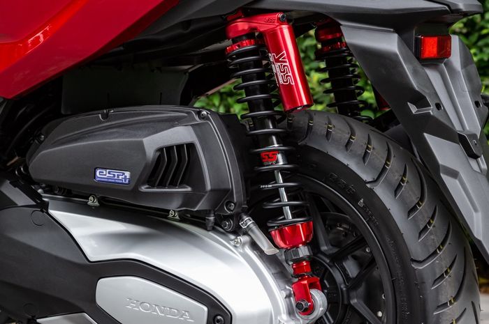 YSS G-Sport terpasang di Honda Forza