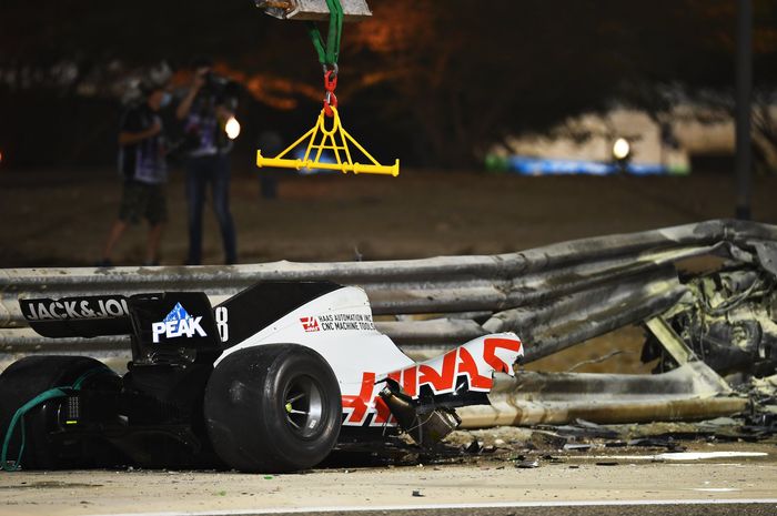 Crash Romain Grosjean di F1 Bahrain tahun lalu