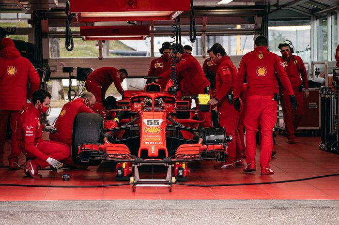 Usai launching tim Ferrari, Carlos Sainz sudah ngomongin target juara dunia