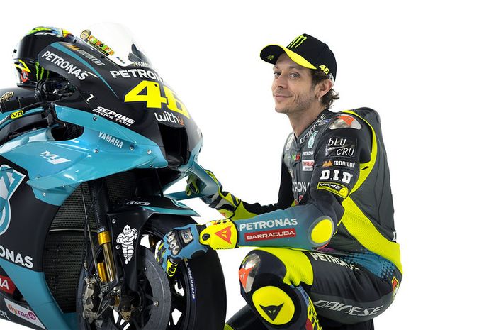 Valentino Rossi dengan Yamaha YZR-M1 Petronas Yamaha SRT