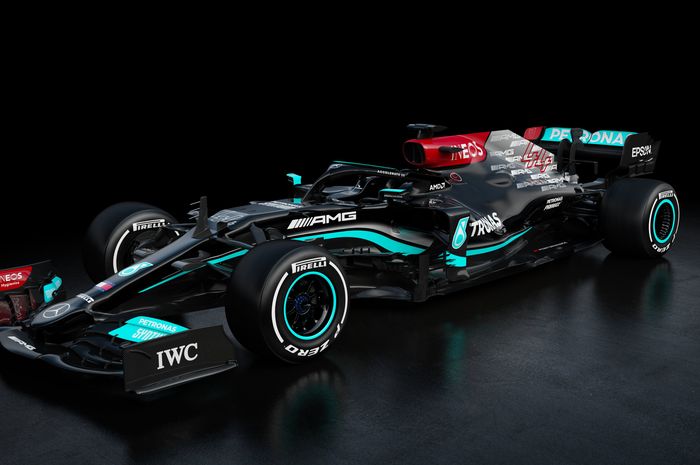 Tim Mercedes launching mobil baru W12 untuk musim balap F1 2021, tampil makin mencolok dengan aksen hijau tosca.