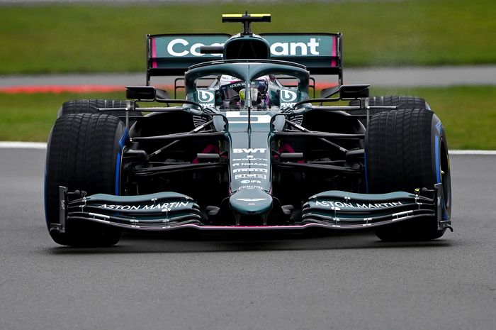 Jadi tim customer, Sebastian Vettel ingin Aston Martin kalahkan Mercedes