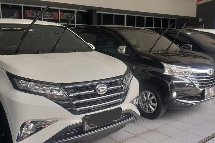 All New Terios bekas di showroom Super Car di bursa mobil Gading Serpong, Tangerang.