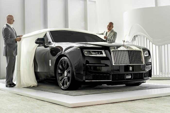 Rolls-Royce New Ghost 2021 meluncur di Indonesia