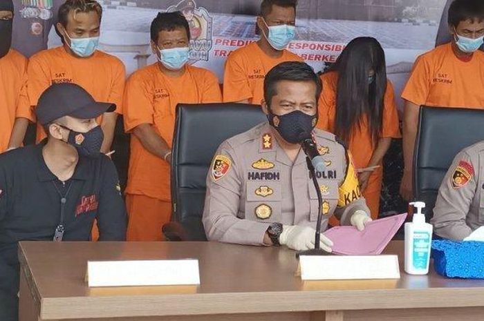 Wanita di Indramayu Ini Nekat Maling Motor, Sebelum Beraksi Video Call Pacar Dulu Minta Pendapat 