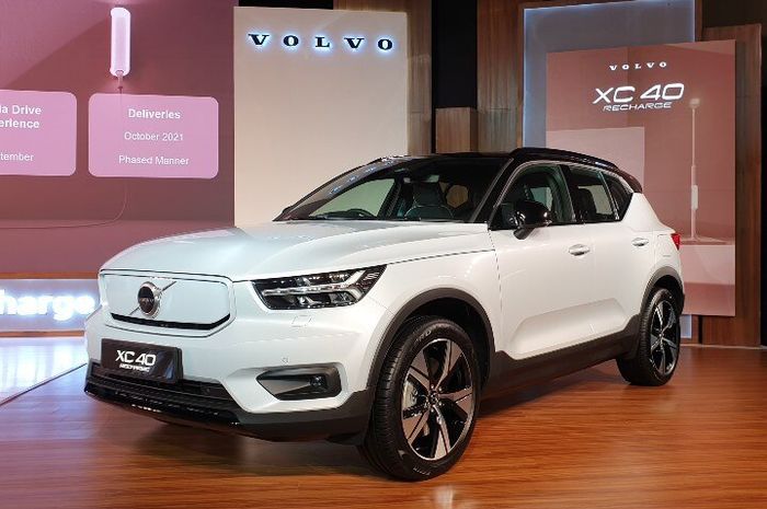 mobil listrik Volvo XC40 Recharge sudah bisa dipesan 