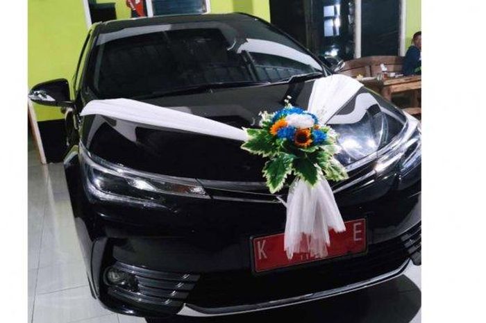 Mobil dinas Toyota Camry dan Altis milik Bupati dan Wakil Bupati Kabupaten Blora pinjamkan.