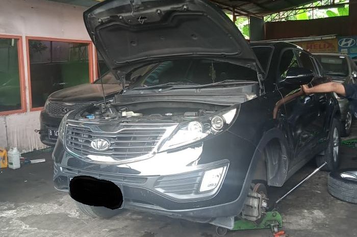 Ilustrasi perbaikan kaki-kaki KIA Sportage Gen 3 di Garasi 30