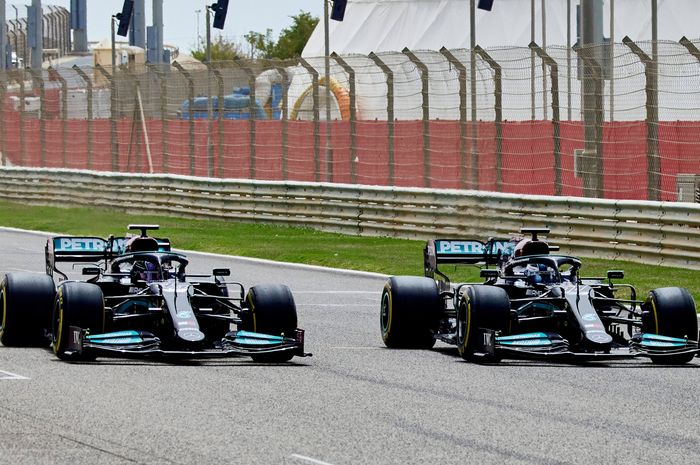 Carlos Sainz ogah ketipu dengan performa Mercedes pada tes pramusim F1 2021 Bahrain, kenapa begitu?