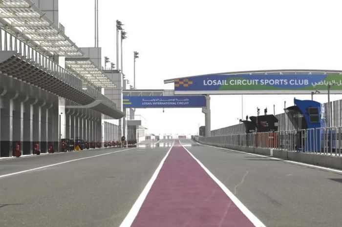 Suzuki jadi satu-satunya tim yang seluruh anggotanya tetap di Qatar usai tes pramusim beberapa waktu lalu sampai 2 balapan di Qatar.