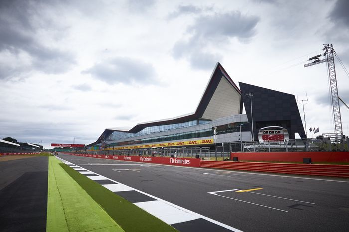 Sirkuit Silverstone gratiskan 10 Ribu tiket MotoGP dan F1, ini orang yang bisa mendapatkannya!