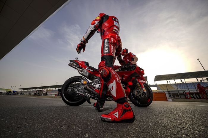 Luca Marini bilang Jack Miller bisa bikin motor Ducati jadi kayak motor Yamaha, apa maksudnya?