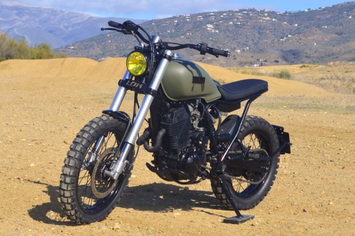 Yamaha XT600E Scrambler 