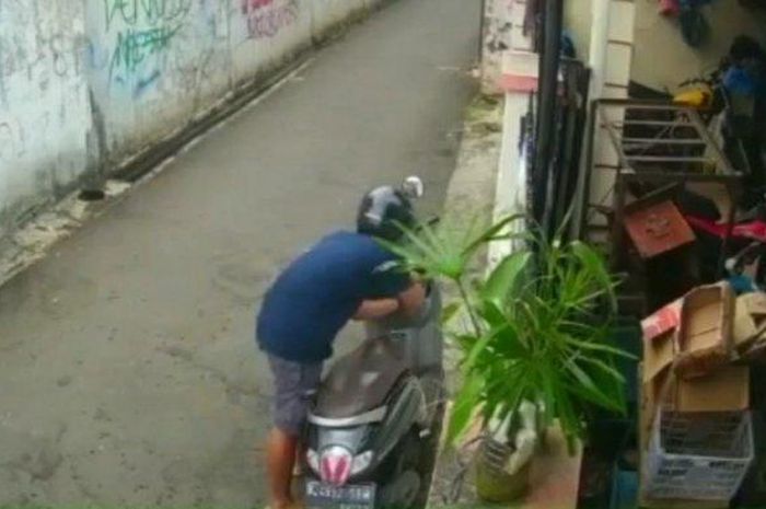 Honda Scoopy dibobol maling