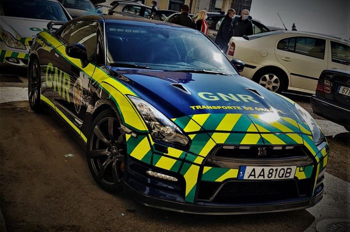 Satuan Kepolisian Portugal alih fungsikan Nissan GT-R R35 jadi armada pengantar organ donor.