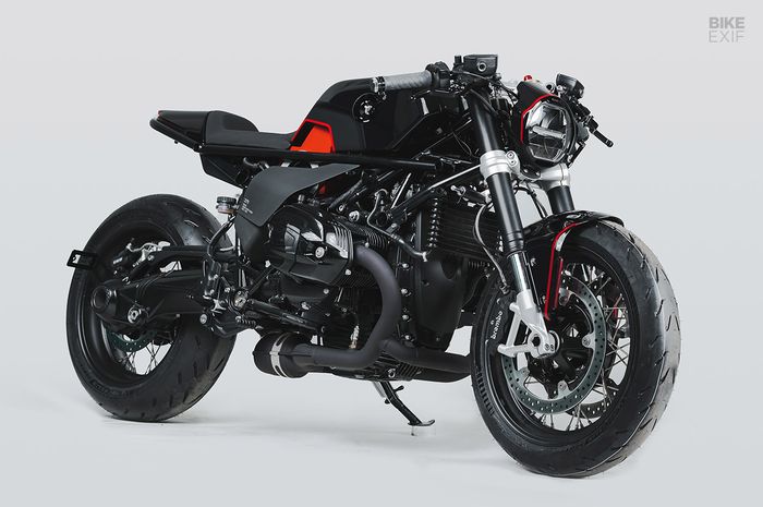BMW R nineT cafe racer dengan kustom kit 'Cobra' 