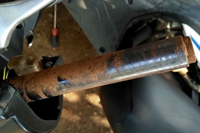 Karat di area setang 