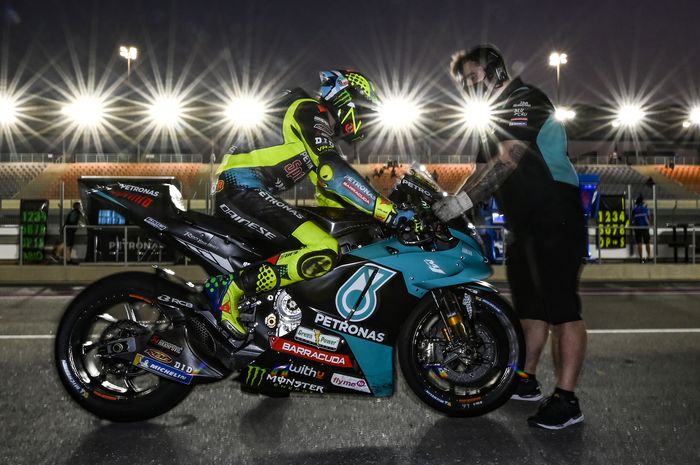 Momen unik Valentino Rossi di MotoGP Qatar, pernah diserang banyak orang karena selebrasi yang salah, gimana ceritanya?