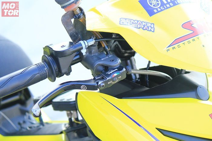 Master rem brembo di motor balap