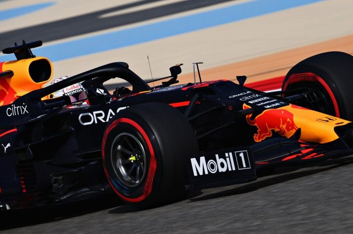 Max Verstappen kuasai FP1 F1 Bahrain 2021, bos Red Bull curiga Mercedes punya 'niat jahat'