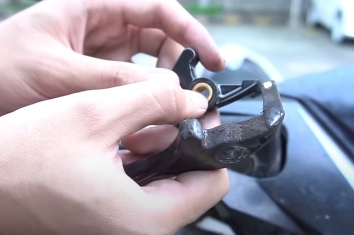 Handle rem rawan termakan dan bikin oblak