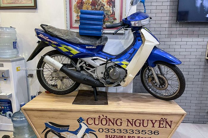 Suzuki RG Sport rakitan 2002 terjual dengan harga tinggi di Vietnam