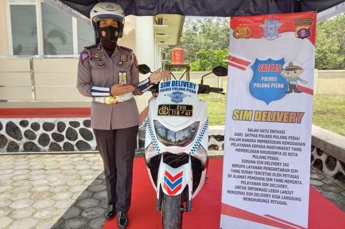 Yamaha NMAX untuk mengirim SIM Delivery Satlantas Polres Pulang Pisau, Kalimantan Tengah.