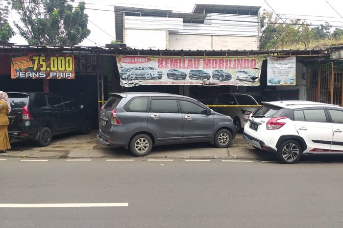 Showroom Kemilau Mobilindo milik terduga teroris HH di Jalan Condet Raya, Kelurahan balekambang, Kramat jati, Jakarta Timur.
