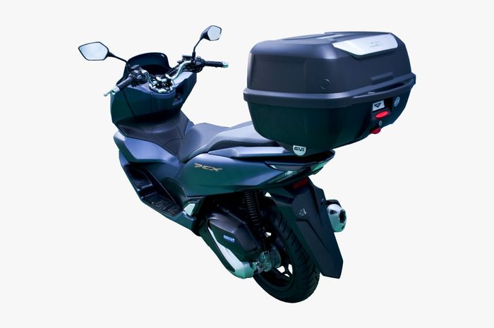 Boks Givi E43 terpasang di Honda PCX 160
