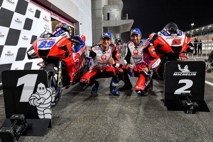 Jorge Martin dan Johann Zarco usai kualifikasi di MotoGP Doha 2021.
