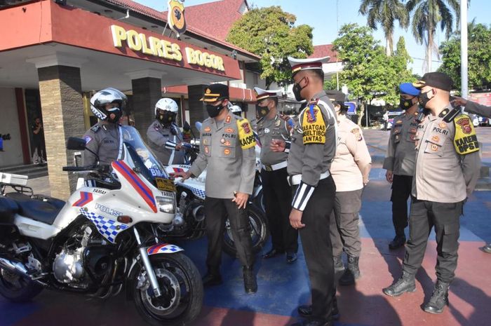 Polres Bogor mulai menggelar pasukan apel operasi keselamatan Lodaya 2021