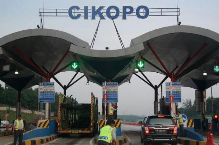 Ilustrasi pemantauan arus lalu lintas di GT Cikopo.