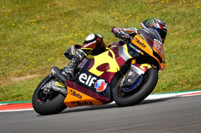 Sam Lowes rebut pole position untuk balapan Moto2 Portugal 2021 besok, Minggu (18/04/2021).