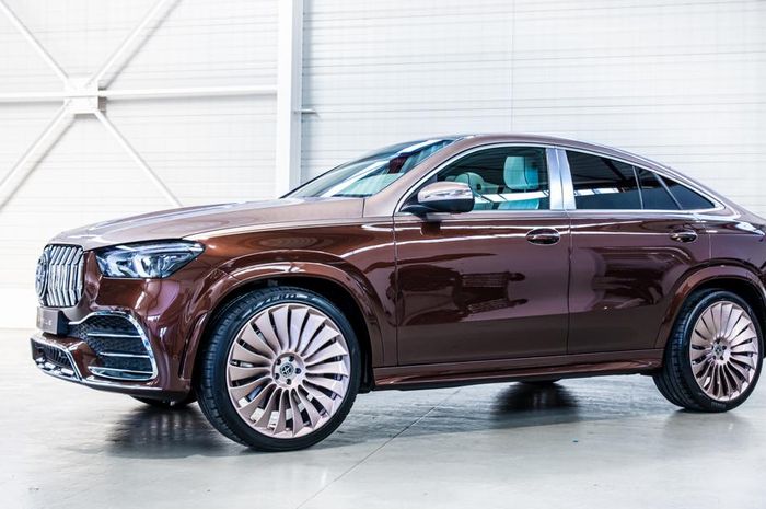 Modifikasi Mercedes-Benz GLE ala Maybach hasil garapan Hofele, Jerman