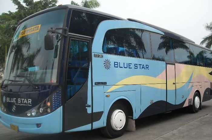 Perusahaan Otobus (PO) Blue Star di Terminal Bayangan Cimanggis, Tangerang Selatan berhenti beroperasi per 5 Mei.
