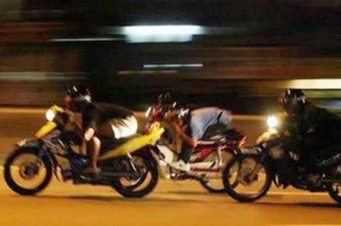 Ilustrasi balap liar