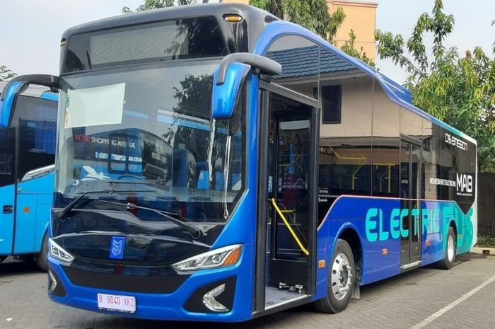 Bus listrik juga akan disediakan di beberapa wilayah selain DKI Jakarta pada 2025 mendatang.